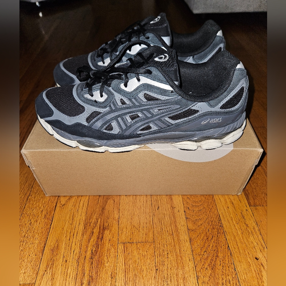 Asics GEL-NYC Mens Size 12 Black/white Worn Very Clean